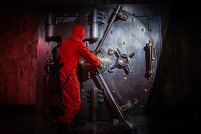 WILL YOU MANAGE TO BREAK INTO THE SAFE? - Money Heist Experience - London